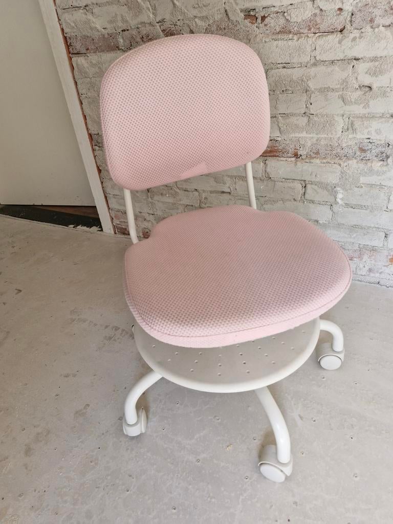 IKEA Vimund Roze Kinderbureaustoel, Huis en Inrichting, Bureaustoelen, Ophalen, Gebruikt, Roze, Bureaustoel