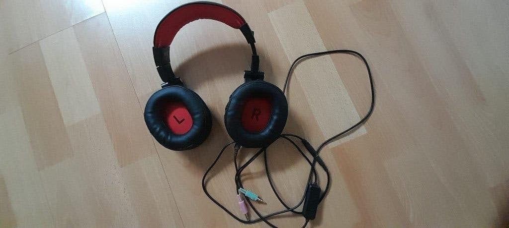 Koptelefoon, Action € 3,00 Ongebruikt. I.z.g.st., Verstelbaar, Overige typen, Zo goed als nieuw, Zwart