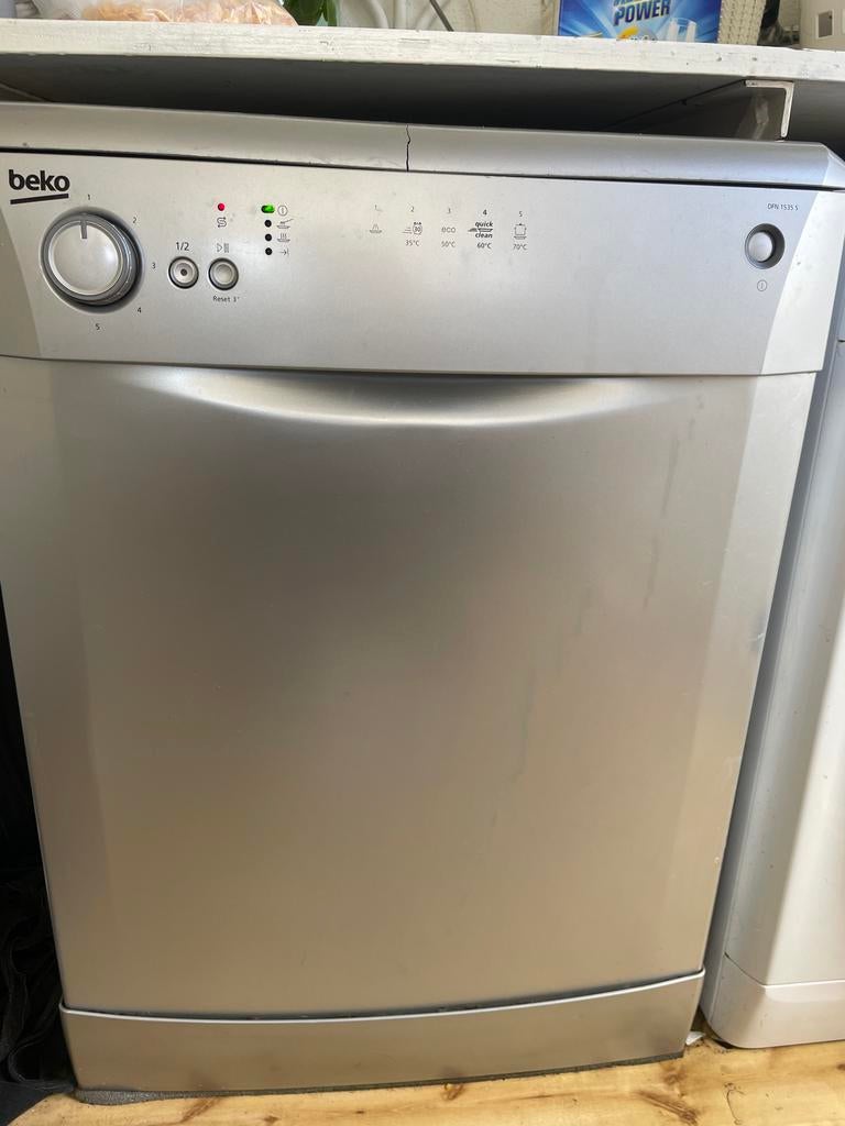 GRATIS Beko vaatwasser (defecte pomp?) - gratis af te halen, Ophalen, 60 cm of meer, Niet werkend, Vrijstaand