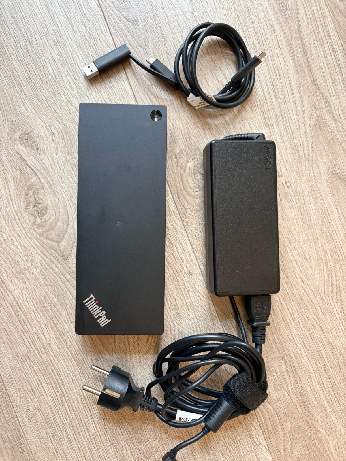 Lenovo ThinkPad docking station, Ophalen of Verzenden, Gebruikt, Docking station, Laptop