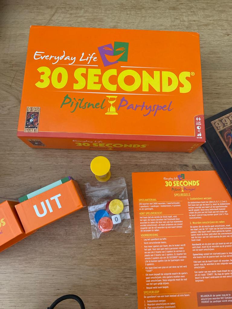30 Seconds Pijlsnel Partyspel - Zo goed als nieuw, Hobby en Vrije tijd, Gezelschapsspellen | Bordspellen, Drie of vier spelers