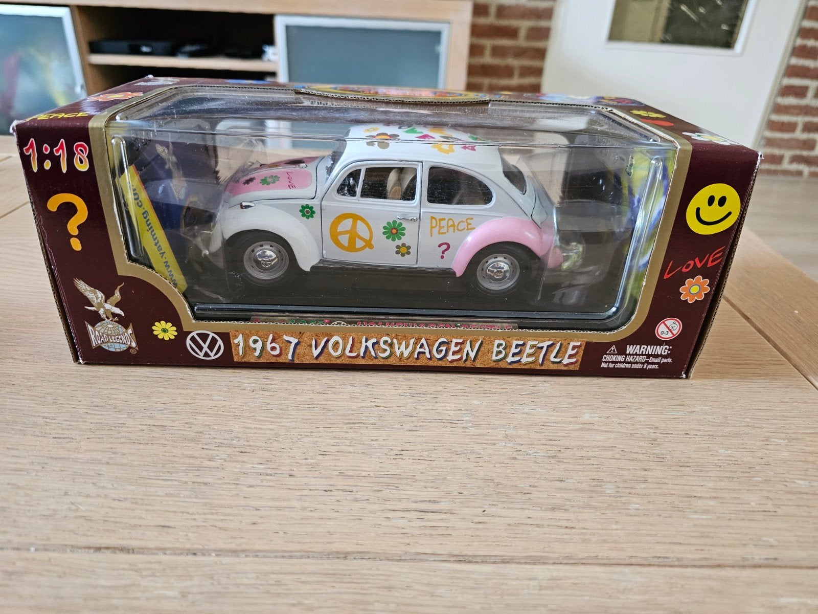 TE KOOP MOOIE ROAD LEGENDS VOLKSWAGEN BEETLE 1957 SCHAAL1:18, Hobby en Vrije tijd, Ophalen of Verzenden, Zo goed als nieuw, Auto