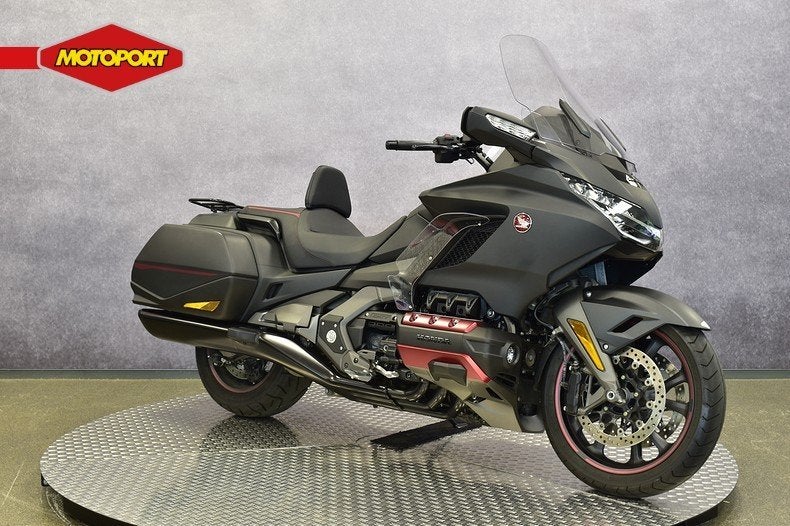 Honda GL 1800 BAGGER DCT (bj 2020), Honda Motor Europe, Bedrijf, Crystal Bldng B-Unit B11.2 Rivium Blv200
2909 LK  Capelle aan den IJsel, NL