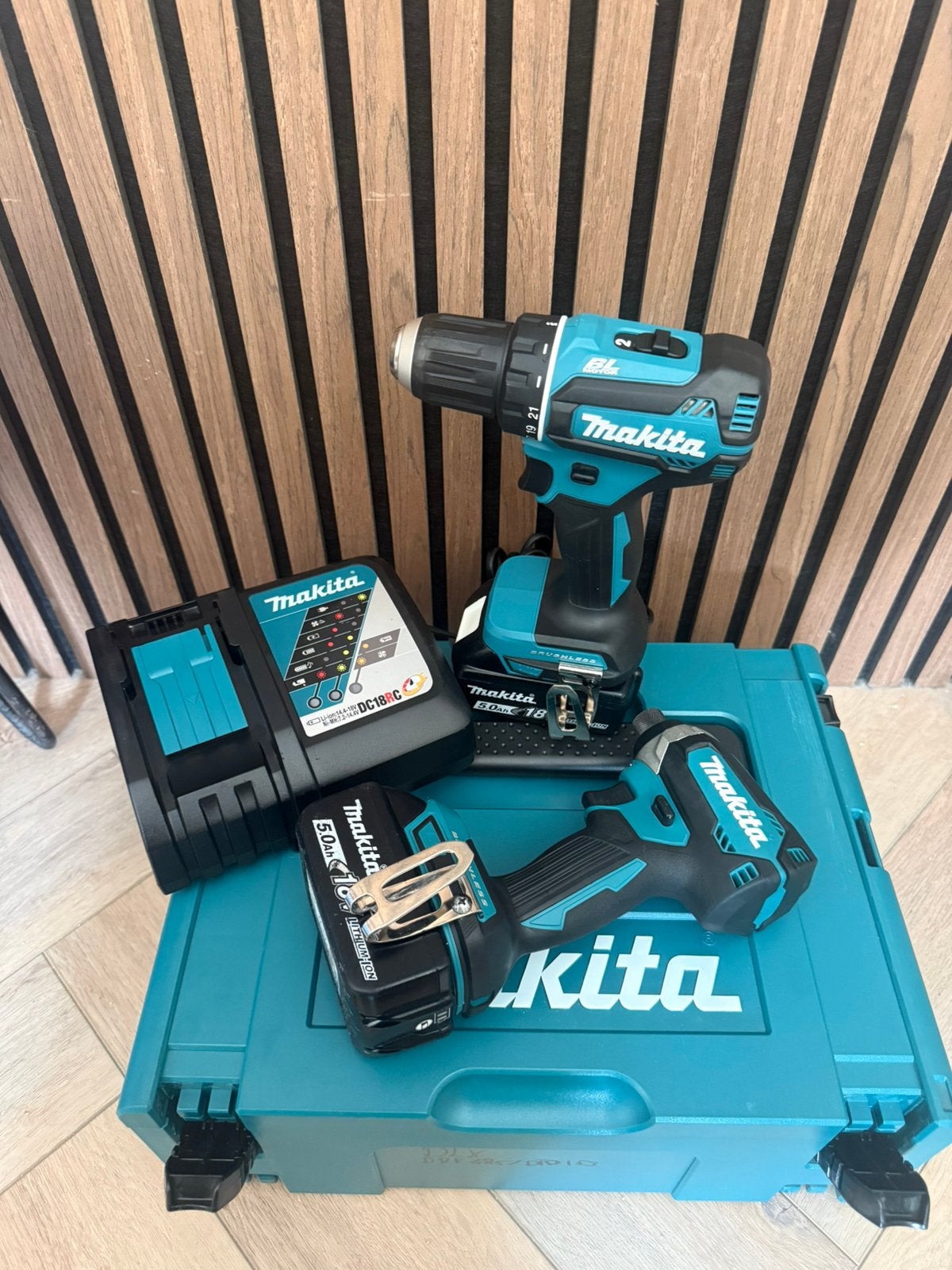 Makita DLX set, Ophalen, Zo goed als nieuw, Boor- en Schroefmachine