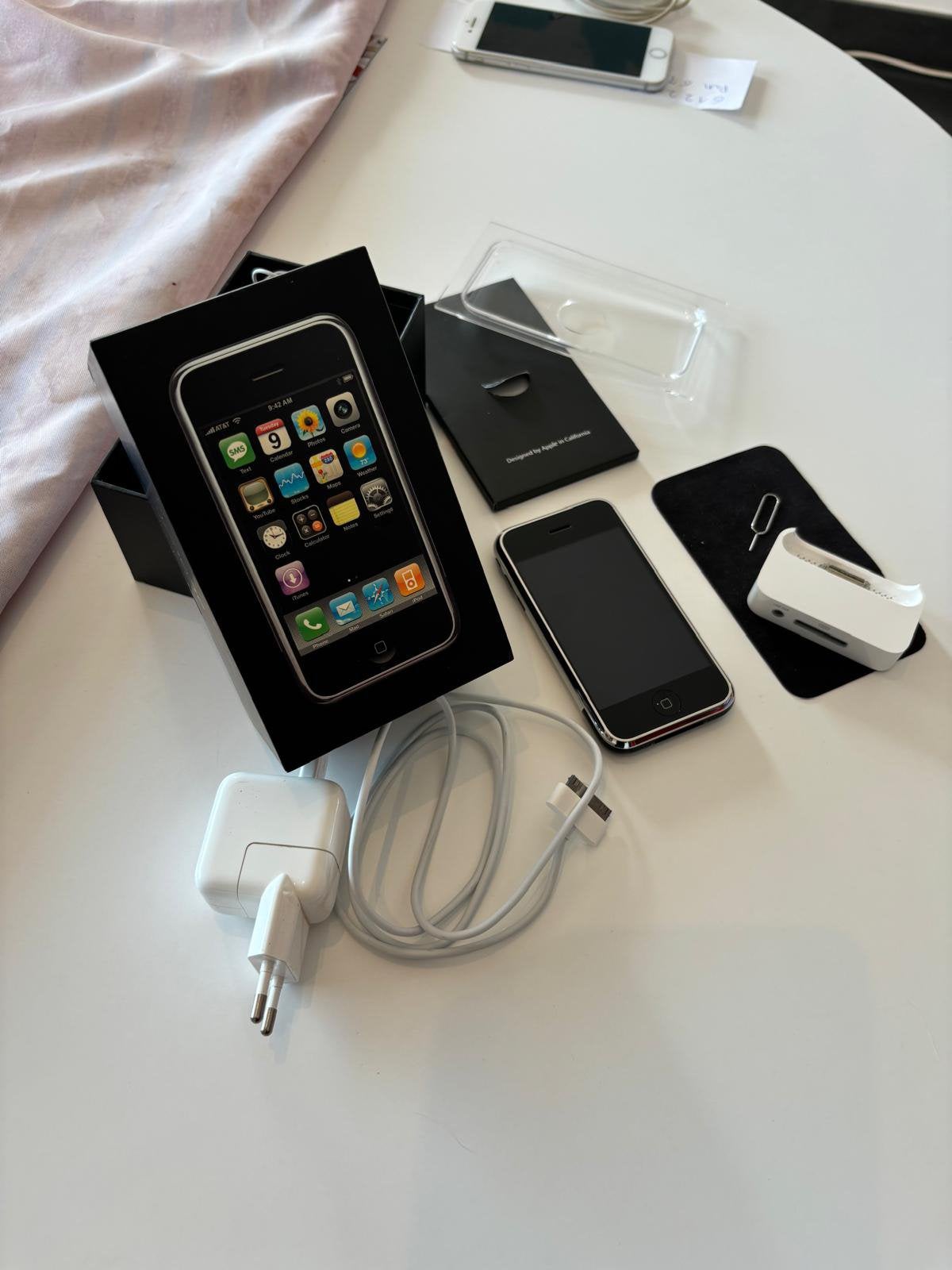 2 stuks ALLEREERSTE IPHONE 16GB SIMLOCK VRIJ, Wit, Zo goed als nieuw, 16 GB, Ophalen