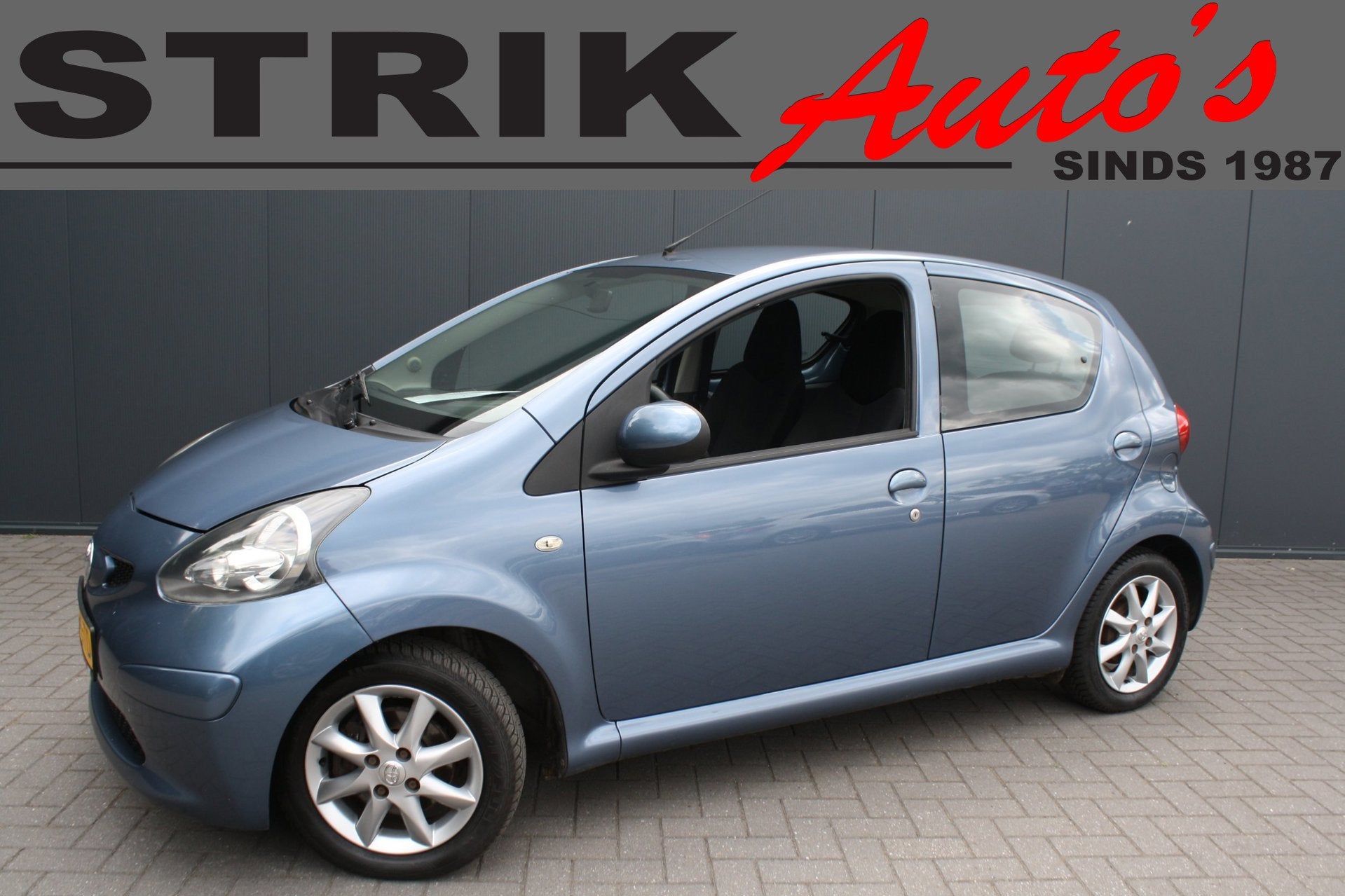 Toyota Aygo 1.0-12V - AIRCO - APPLE CARPLAY - ANDROID AUTO -, Stof, Gebruikt, Zwart, 68 pk