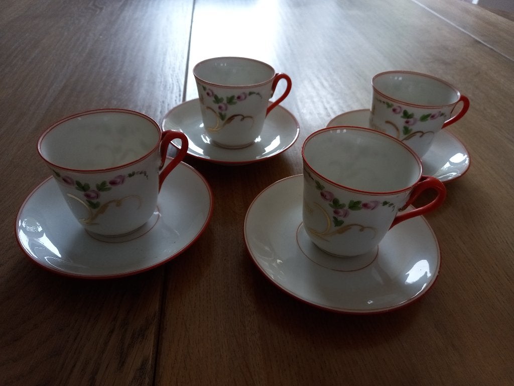 brocante kop en schotels, Ophalen