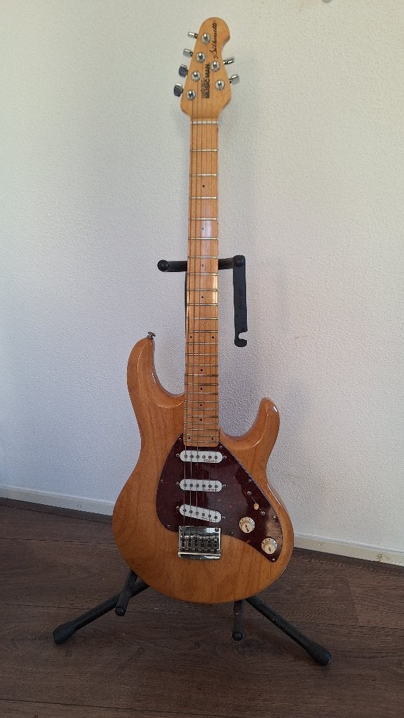 Music Man Silhouette 24 frets Gitaar, Muziek en Instrumenten, Ophalen, Zo goed als nieuw, Solid body, Overige merken