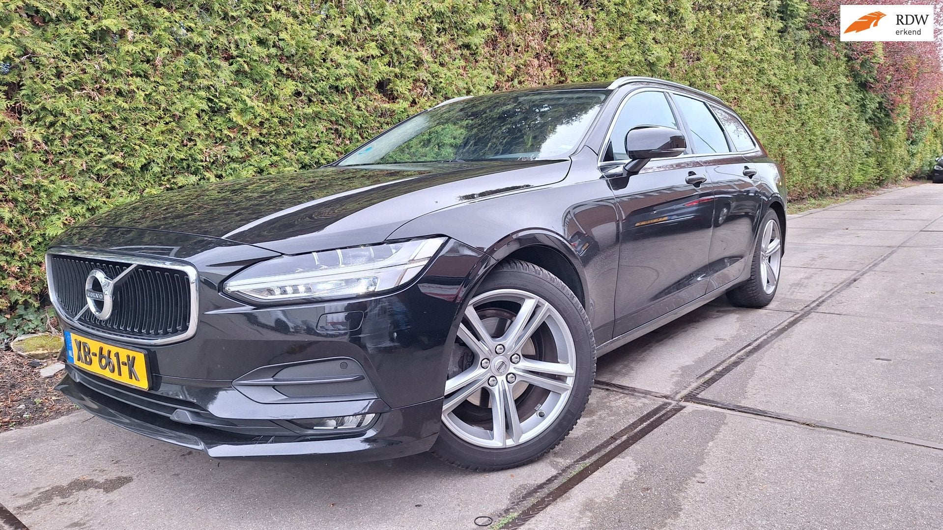 Volvo V90 2.0 D3 Inscription, Auto's, Volvo, 4 cilinders, Zwart, Leder, Diesel