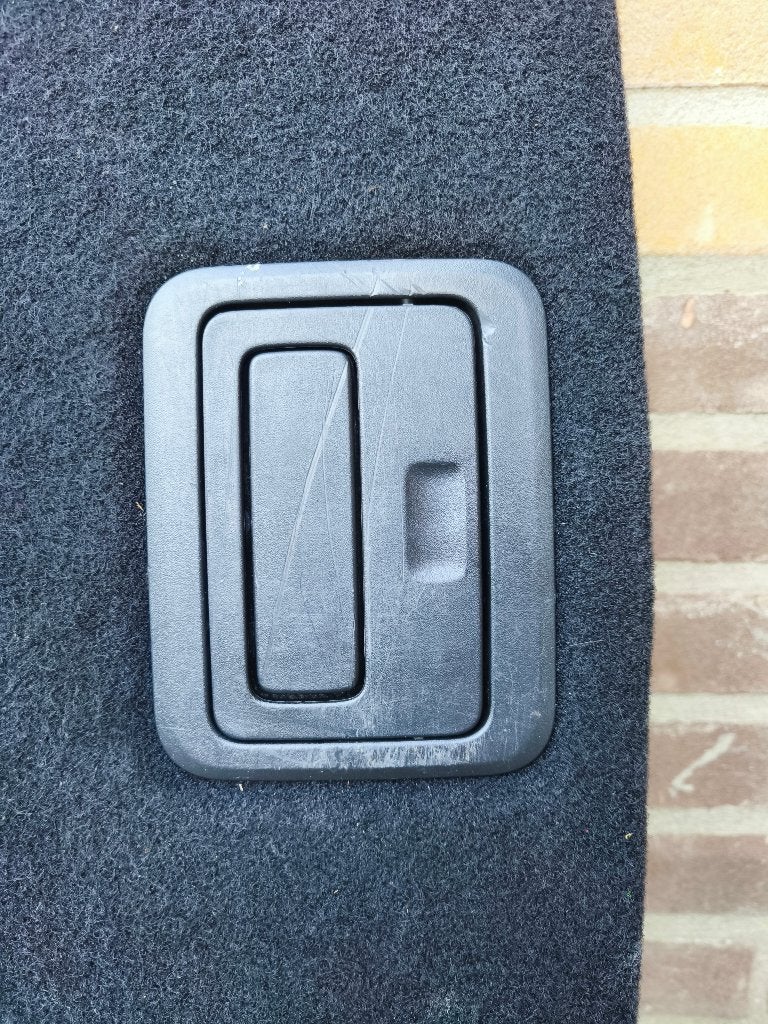 Foto 5 van Vloerplaat kofferbak Renault Megane 4 Estate