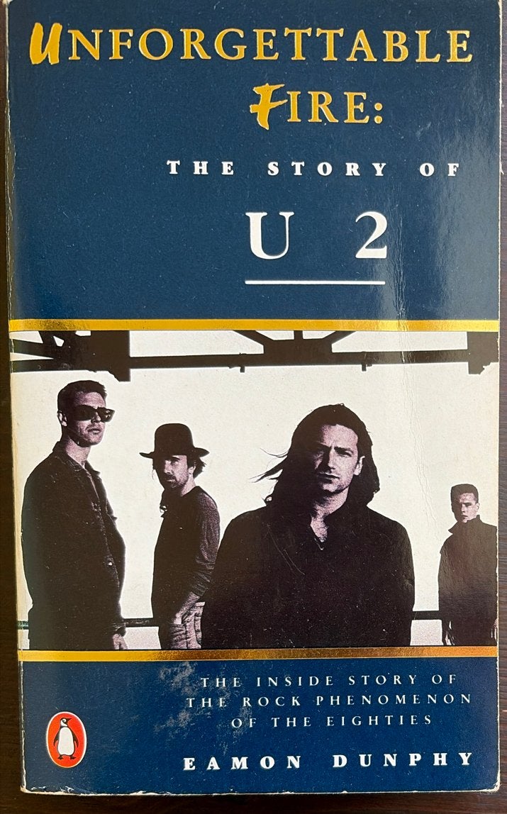 U2: Unforgettable Fire - Het verhaal van de rockfenomeen, Boeken, Ophalen of Verzenden, Gelezen, Film, Tv en Media
