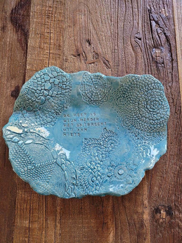 Handgemaakte schaal keramiek met Bijbeltekst, 33 cm x 28 cm, Tuin en Terras, Vogelhuisjes en Vogelbaden, Ophalen, Nieuw