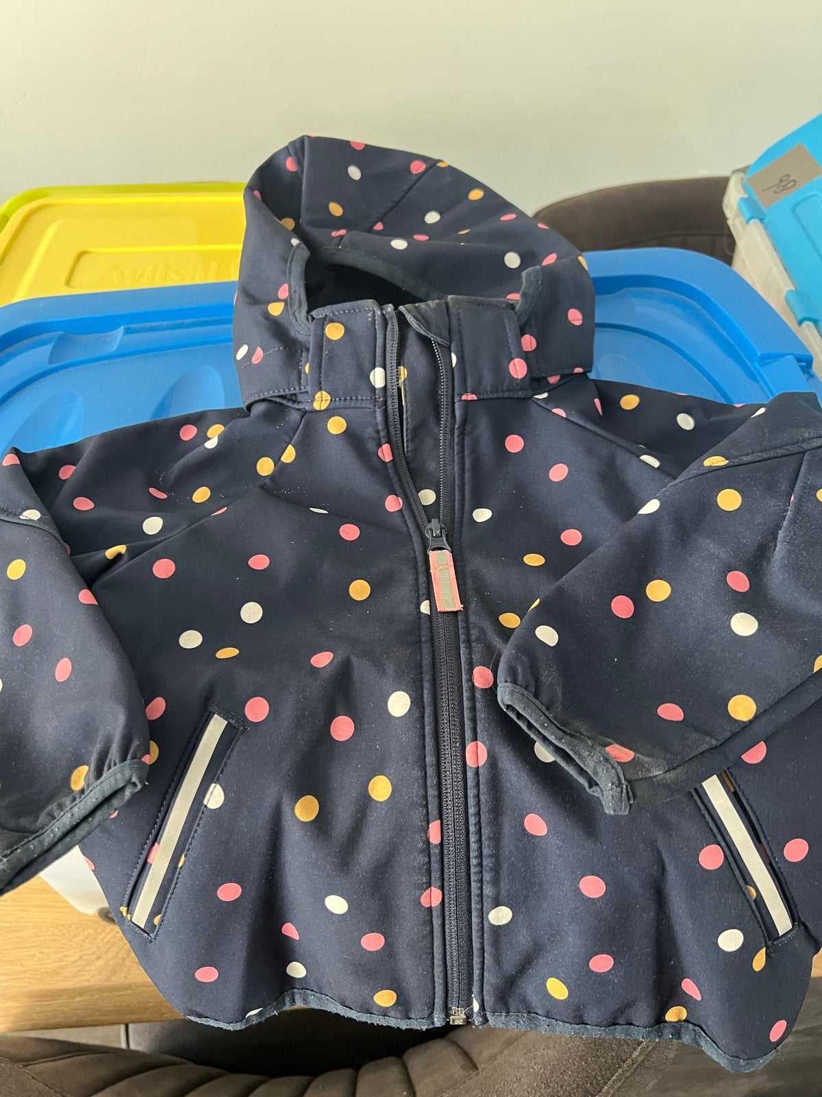 H&M Regenjas Softshell met stippen - Maat 98, Ophalen of Verzenden, Zo goed als nieuw, Meisje