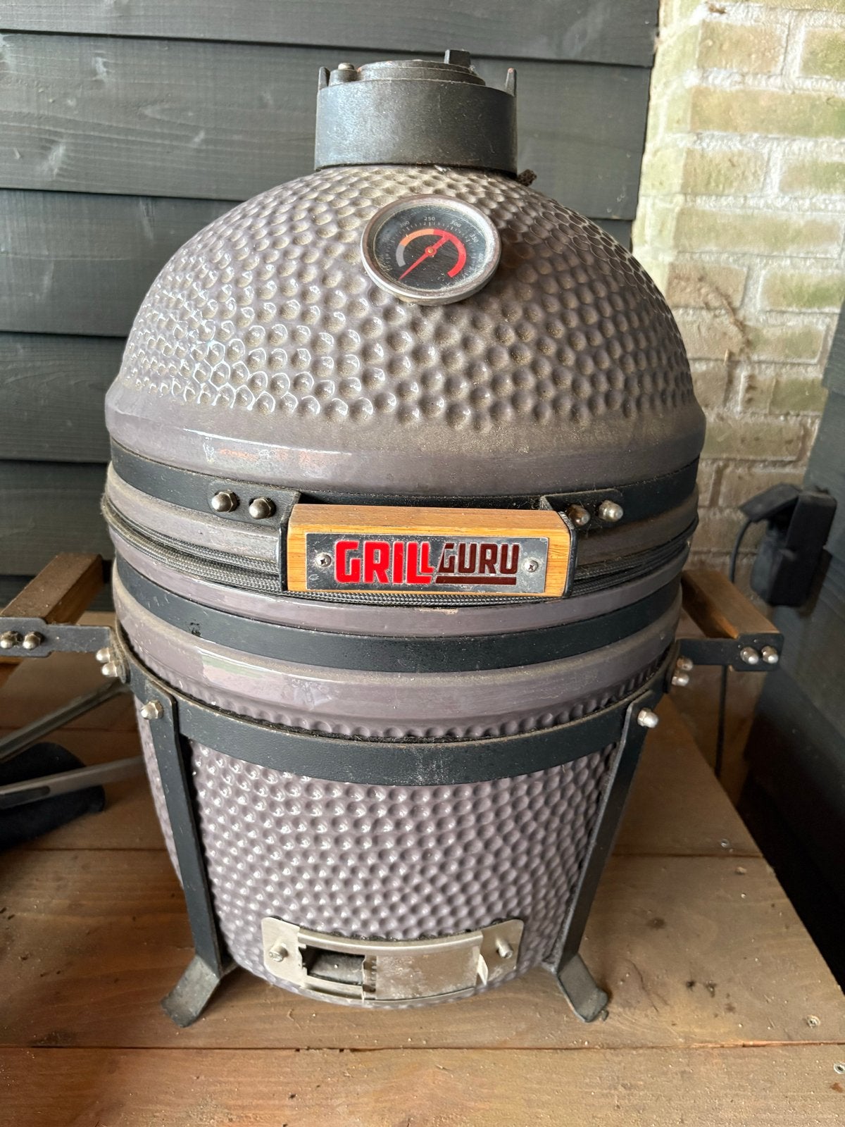 🔥 Grill Guru Kamado Compact – Complete en nette staat! 🔥, Ophalen, Gebruikt
