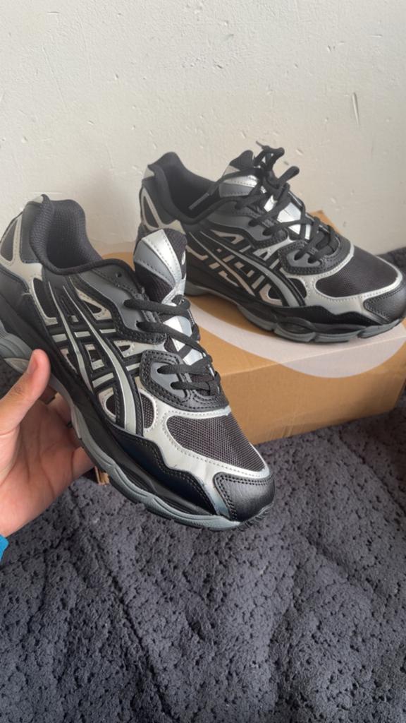 asics gel nyc zwart maat 42, Ophalen of Verzenden, Nieuw, Zwart