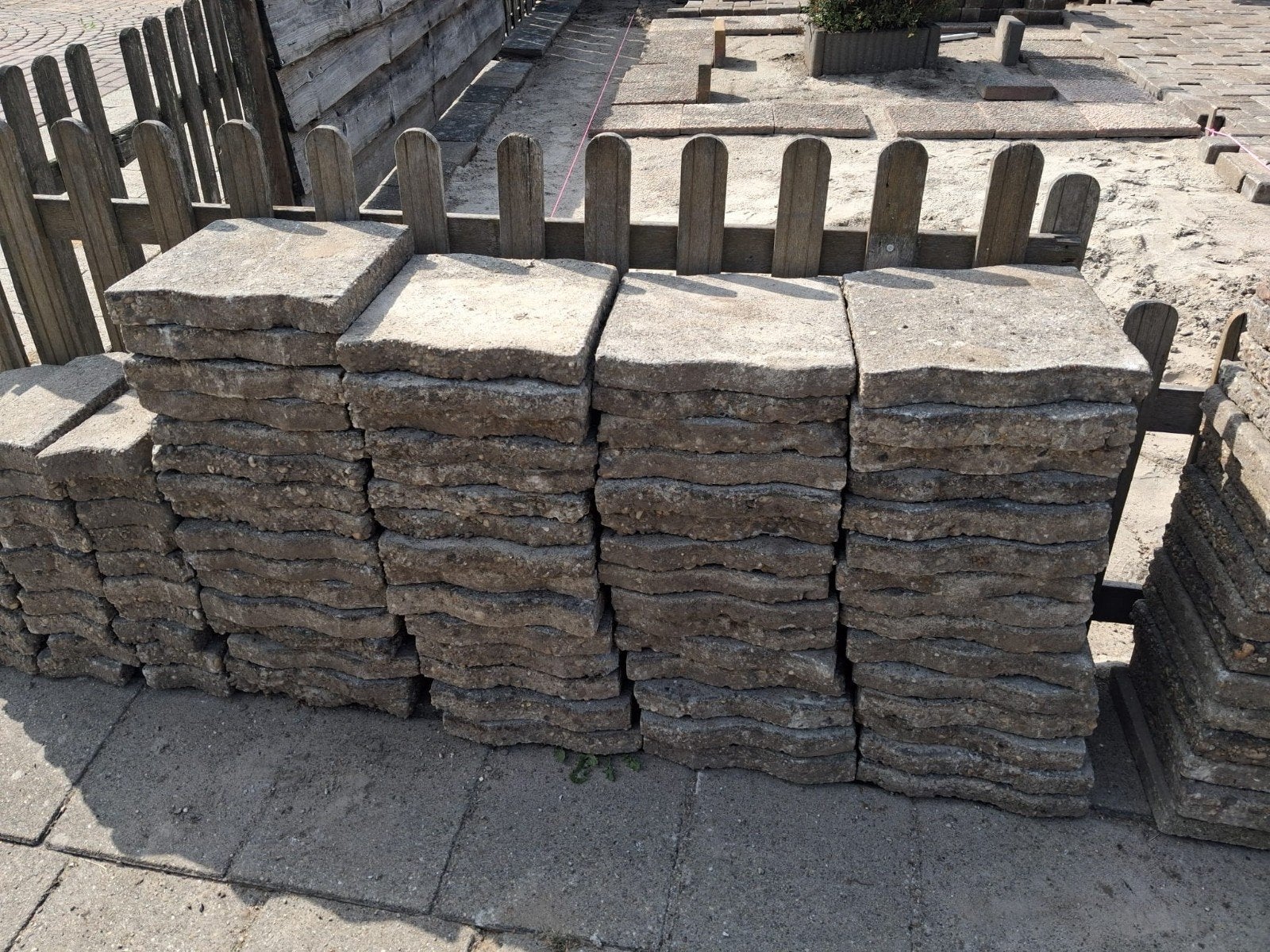 gratis 30x30 stenen, Tuin en Terras, Ophalen, Gebruikt, Beton, Klinkers