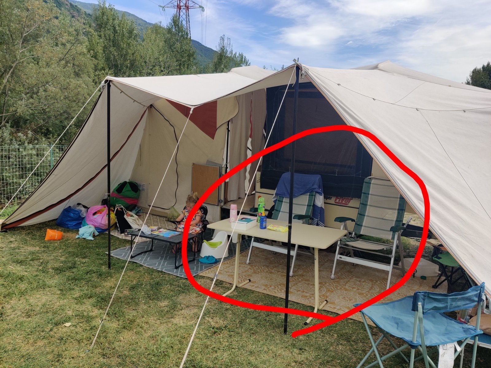 Holtkamper tafel voor bij de vouwwagen campingtafel tafel, Ophalen