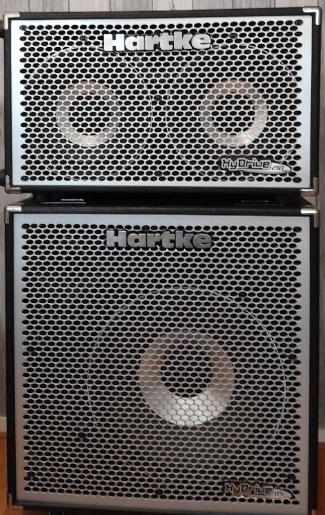 Hartke HX210 en Hartke HX115 bas-cabinets, Zo goed als nieuw, 120 watt of meer, Front, Rear of Stereo speakers, Ophalen