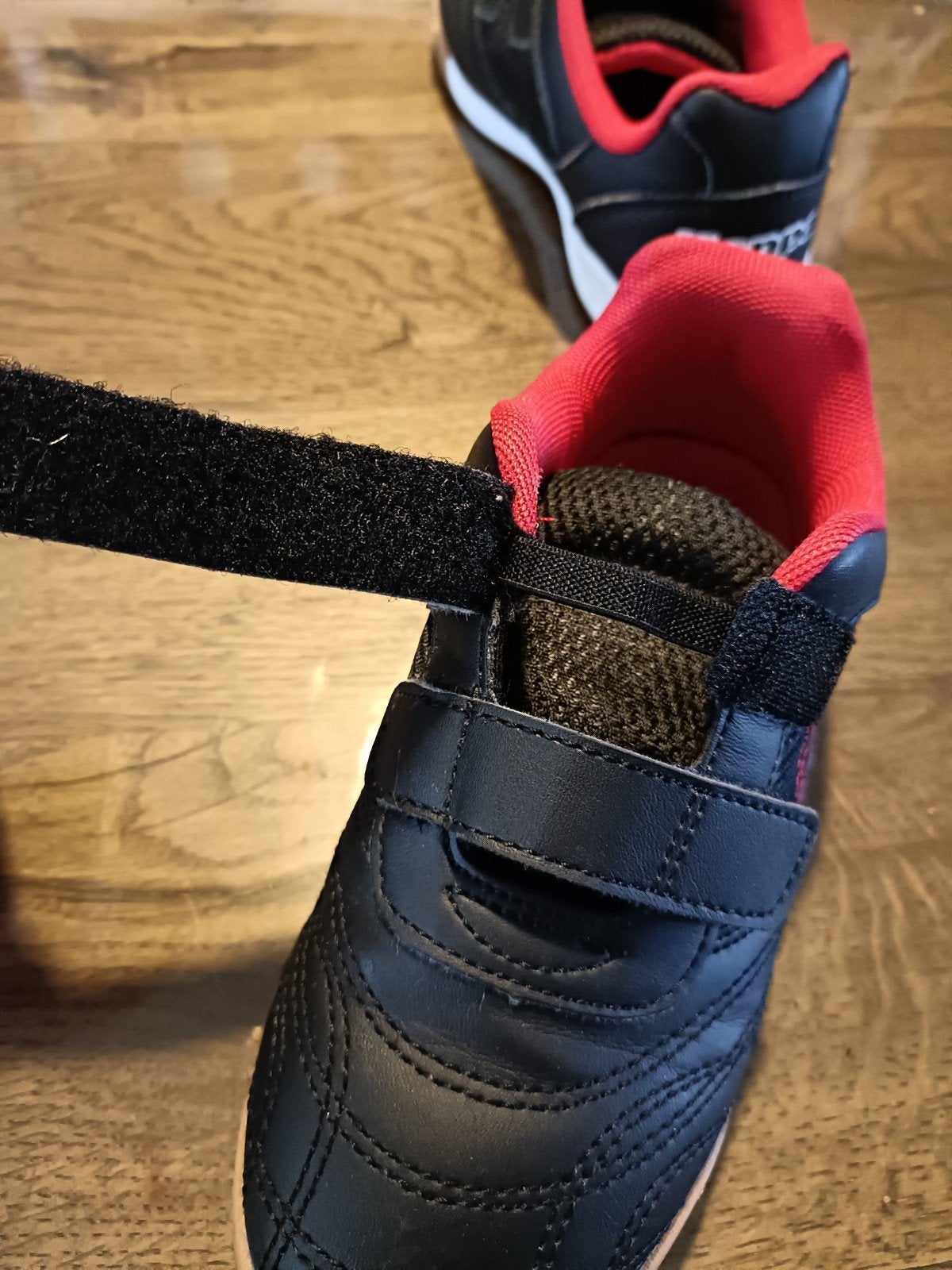 Kappa sportschoenen maat 30 voor jongens of meisjes, Gebruikt, Kappa, Ophalen of Verzenden, Jongen of Meisje