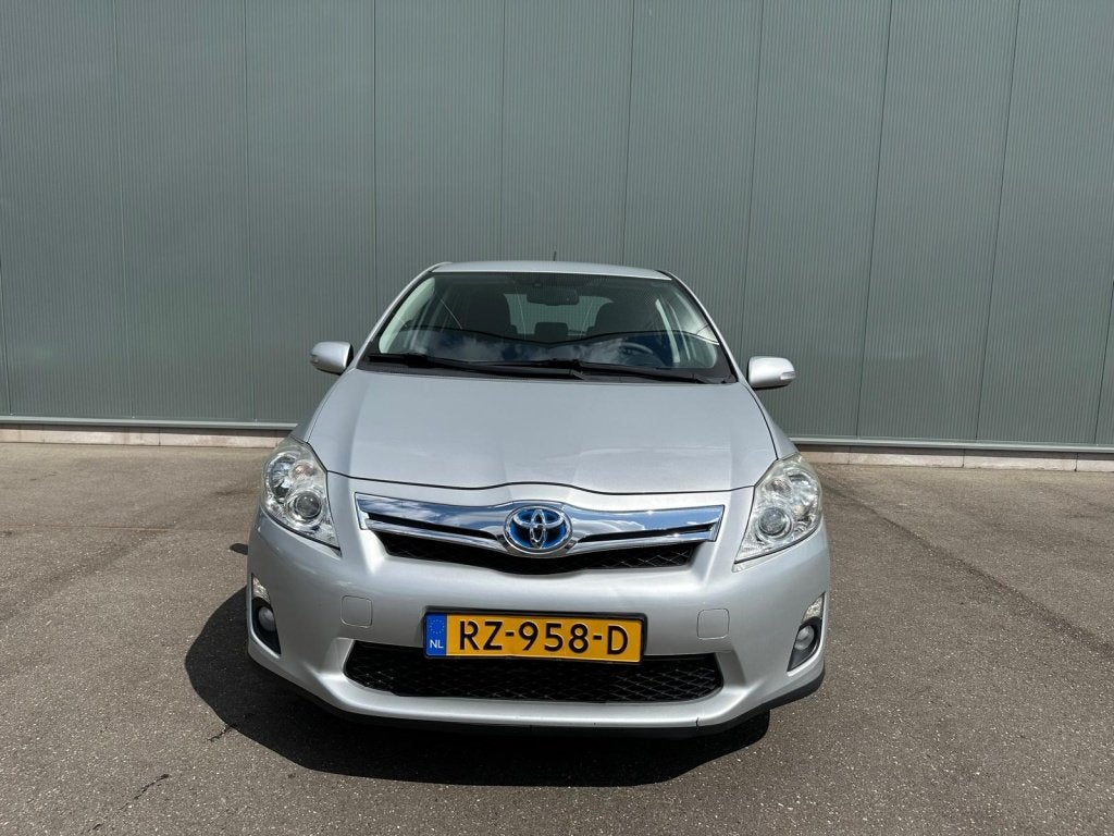 Toyota Auris 1.8 Full Hyb.Exe.Bns LEDER | CAMERA | TREKHAAK, Euro 5, 4 cilinders, Nieuw, Parkeersensor