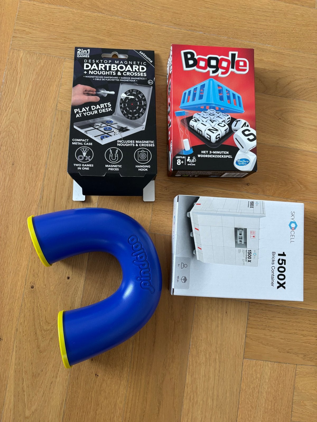 Boggle, Desktop Dartboard, Pindaloo & Skyocell Container, Ophalen, Gebruikt, Jongen of Meisje