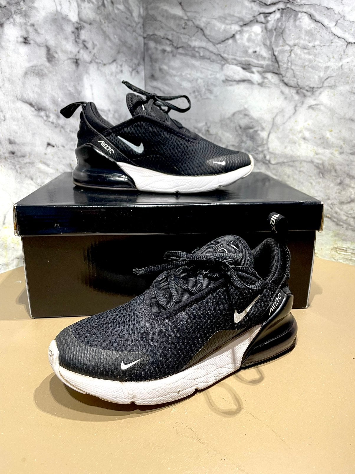 NIEuWSTAAT! 🇺🇸 Nike Air Max 270 Sneakers, Kleding | Heren, Schoenen, Ophalen of Verzenden, Zo goed als nieuw
