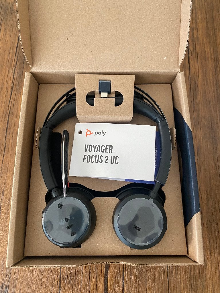 Poly Voyager Focus 2 [Nieuw], Nieuw, Ophalen of Verzenden, Gaming headset, Draadloos