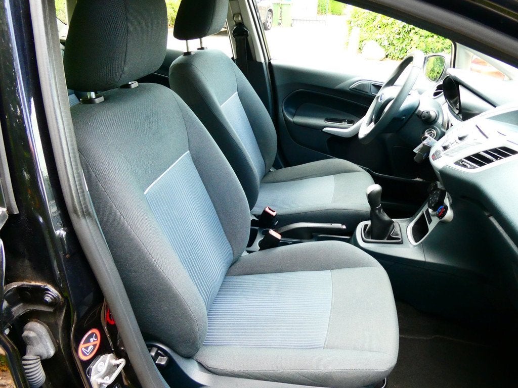 Ford Fiesta 1.25 4-Cilinder 5-Deurs Airco 2e eig. Historie Z, Voorwielaandrijving, Euro 5, Stof, 1242 cc