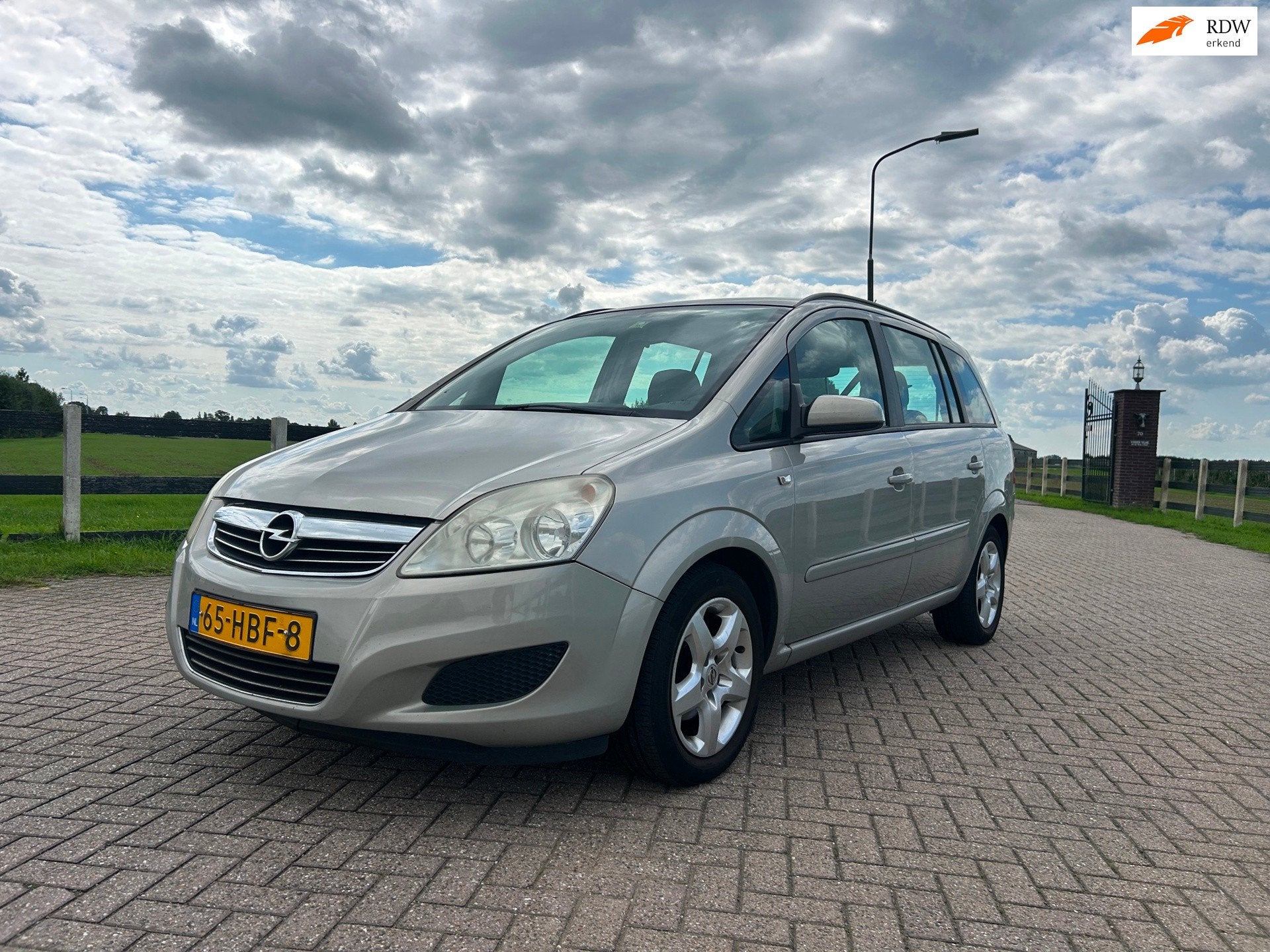 Opel Zafira 1.8 Business 2008 7 Personen, Auto's, Voorwielaandrijving, Gebruikt, 4 cilinders, Zilver of Grijs