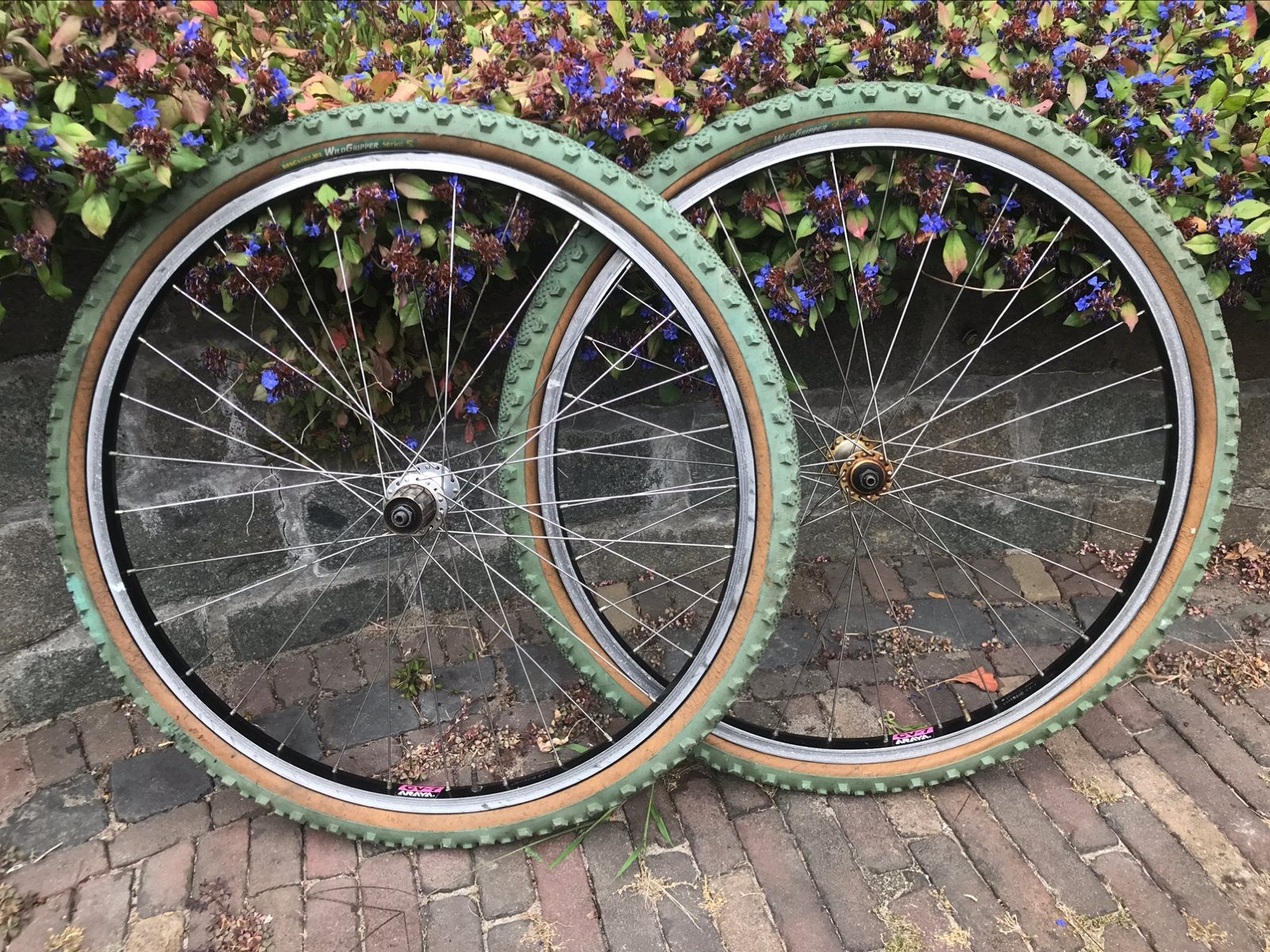 Michelin Wildgripper Sprint S banden Araya CV-7 vintage MTB, Fietsen en Brommers, Fietsonderdelen, Wiel, Gebruikt, BMX, Ophalen of Verzenden