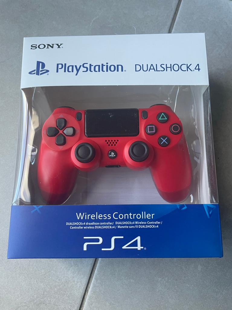 Nieuwe Rode PS4 Controller, Ophalen of Verzenden, Zo goed als nieuw, Controller, PlayStation 4