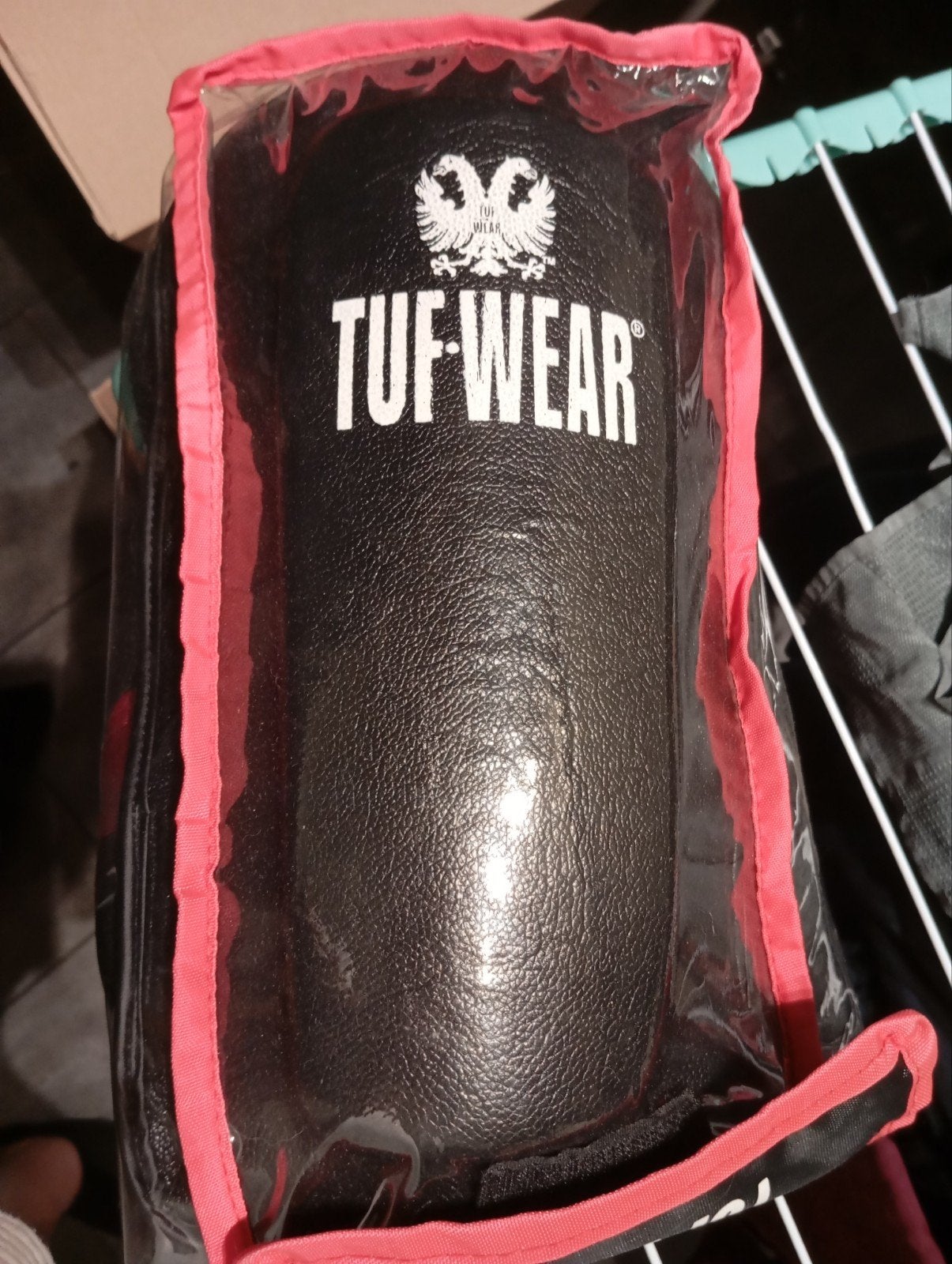 TUF WEAR Top Gun Scheenbeschermers L/XL - Nieuw, Maat XL, Ophalen of Verzenden, Nieuw, Vechtsportbescherming