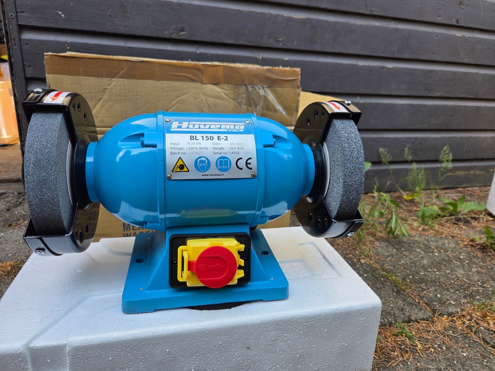 Werkbankslijpmachine - Nieuw, Ophalen of Verzenden, Nieuw, Minder dan 700 watt, Werkbankslijpmachine