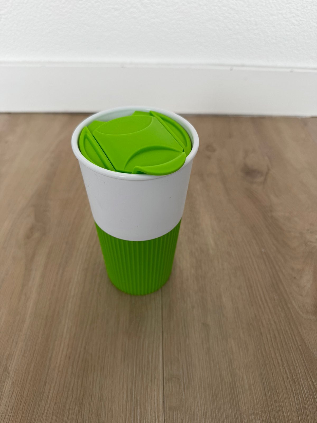 Wit/groene koffie mok/coffee to go mug, Ophalen of Verzenden, Zo goed als nieuw, Overige typen