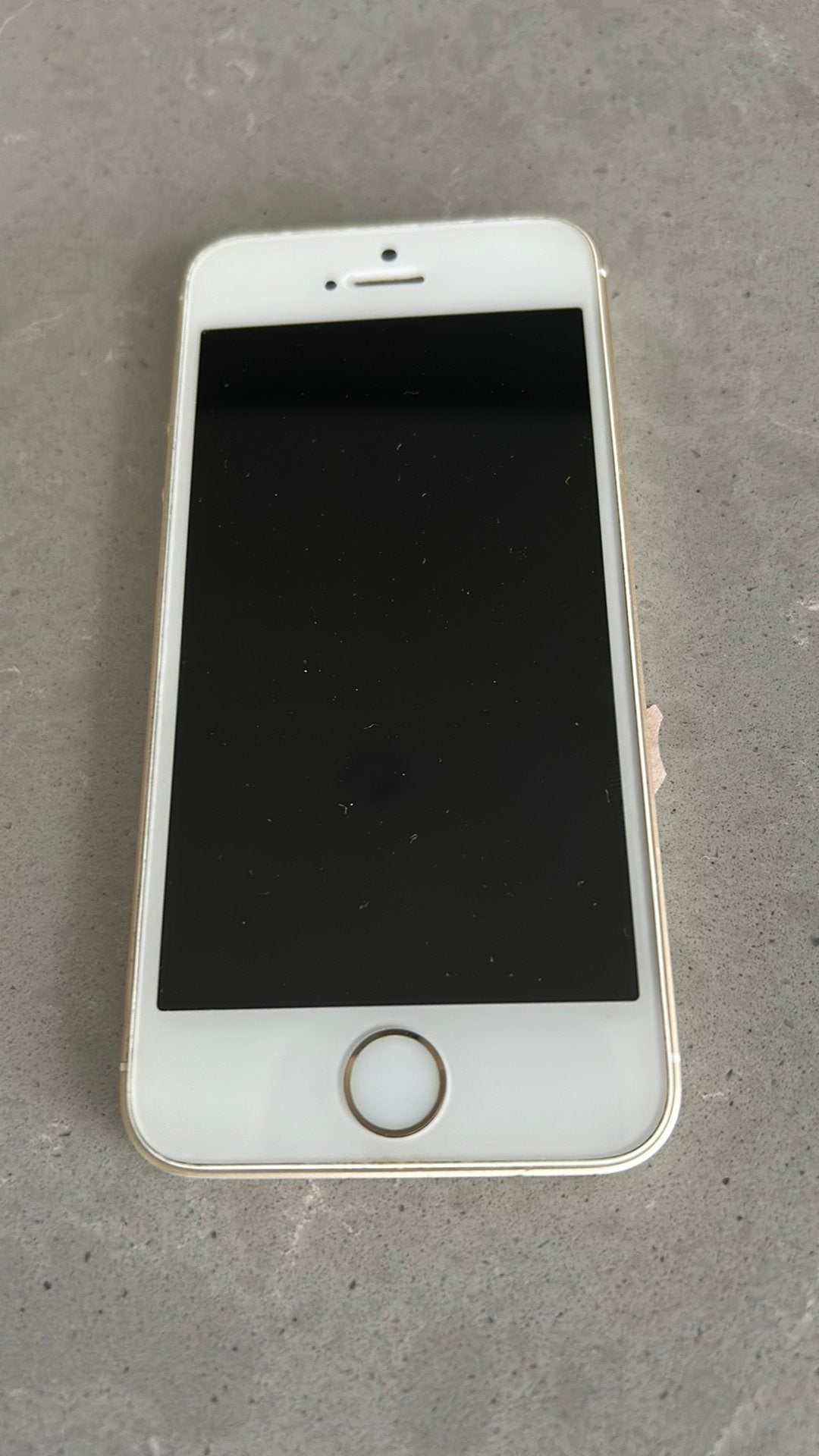 Iphone SE gold 32gb, Telecommunicatie, Mobiele telefoons | Apple iPhone, Gebruikt, Ophalen of Verzenden, Zonder simlock, Zonder abonnement