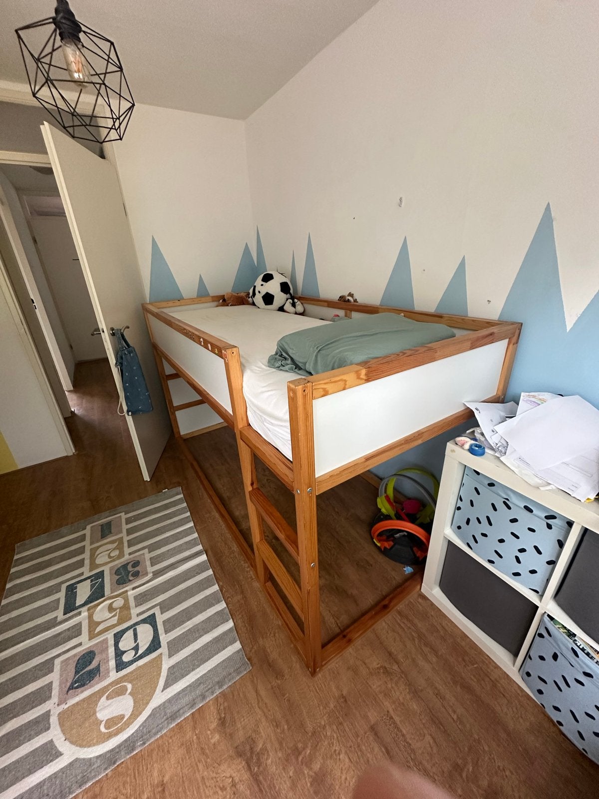 Halfhoogslaper met lattenbodem - Ideaal voor kleine kamers, Ophalen, Gebruikt, 90 cm, Eenpersoons