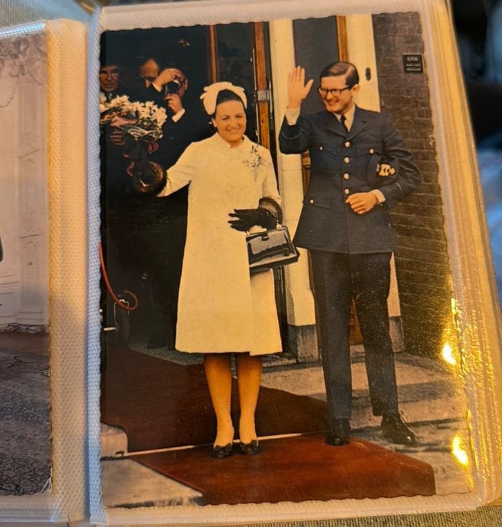 25 ansichtkaarten  het koninklijkhuis juliana beatrix  1966, Ophalen of Verzenden, 1960 tot 1980