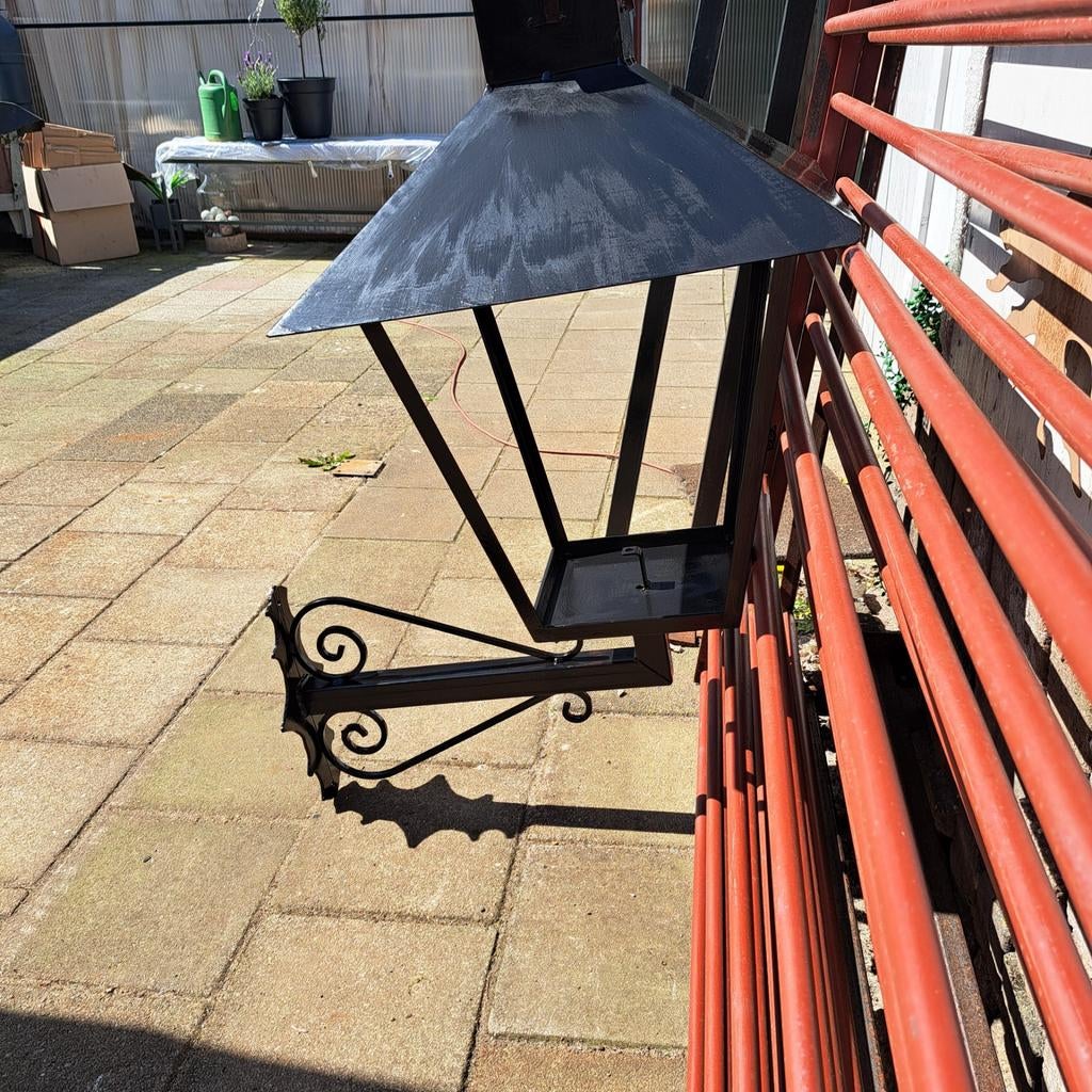 2x Nieuwe wandlantaarns met kap 40x40 met glas, Ophalen of Verzenden, Nieuw, Metaal, Klassiek