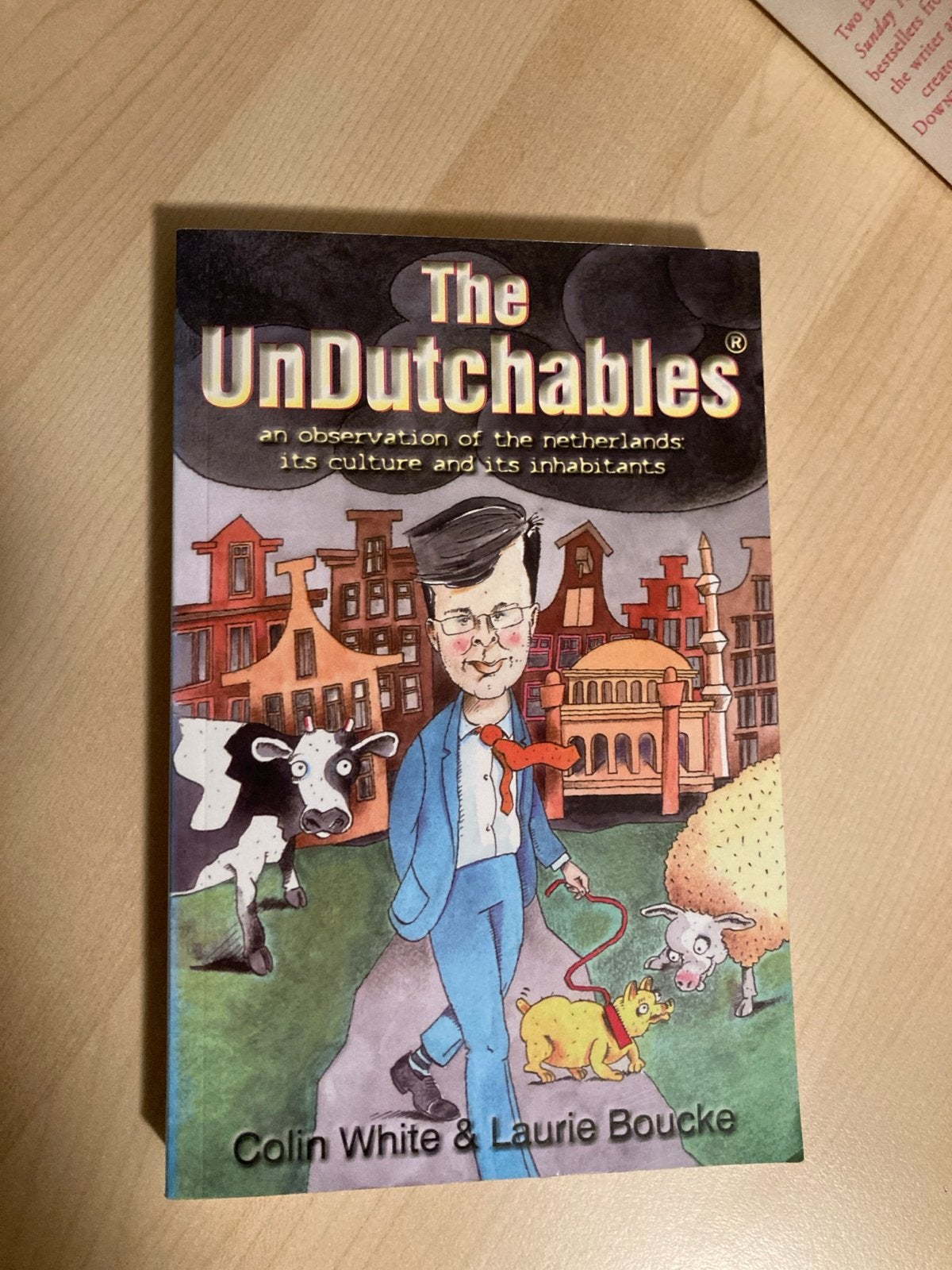 The UnDutchables: Humoristische kijk op Nederland, Ophalen of Verzenden, Zo goed als nieuw, Nederland