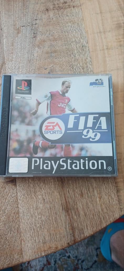 FIFA 99 PlayStation 1 (PS1) - Klassieke voetbalgame, Spelcomputers en Games, Games | Sony PlayStation 1, Gebruikt, 2 spelers, Eén computer
