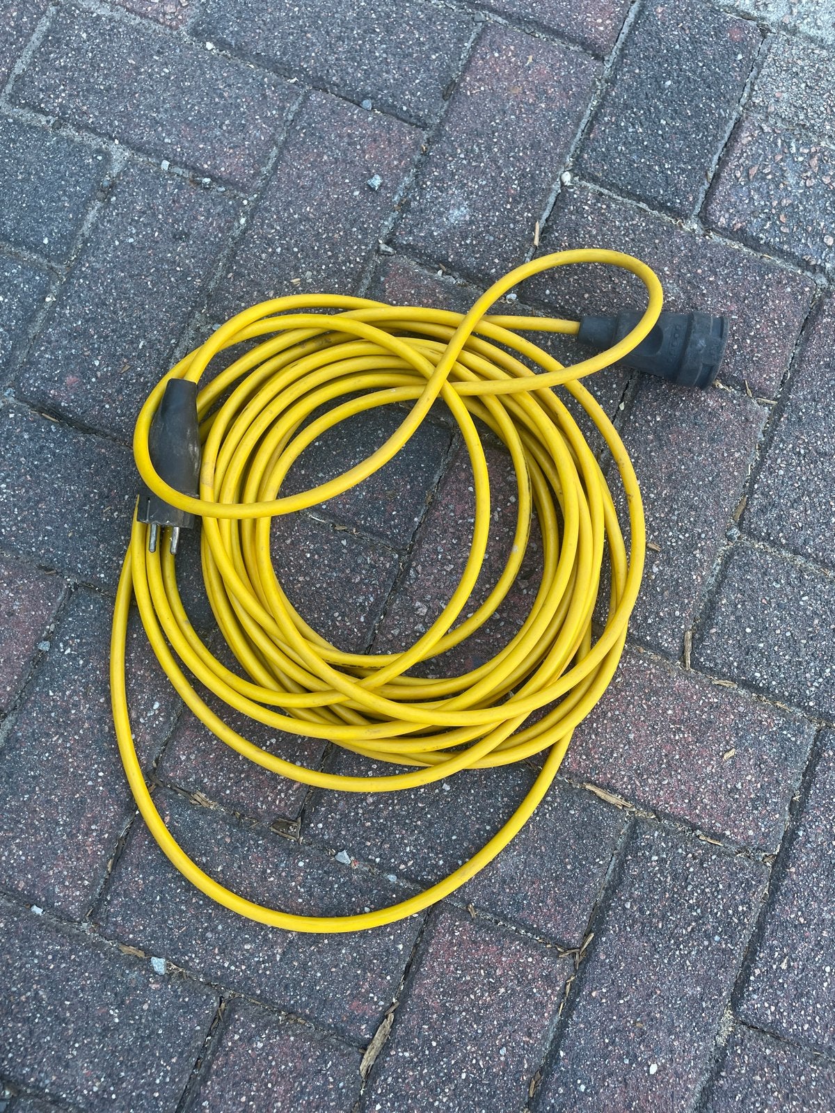 Mooie gele verlengkabel, Ophalen, Gebruikt, Kabel of Snoer