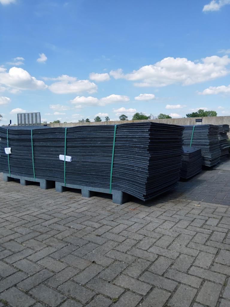 Te koop kunstof rijplaten 300x100x1,5cm‼️, Doe-het-zelf en Verbouw, Platen en Panelen, Ophalen, Nieuw, Minder dan 20 mm