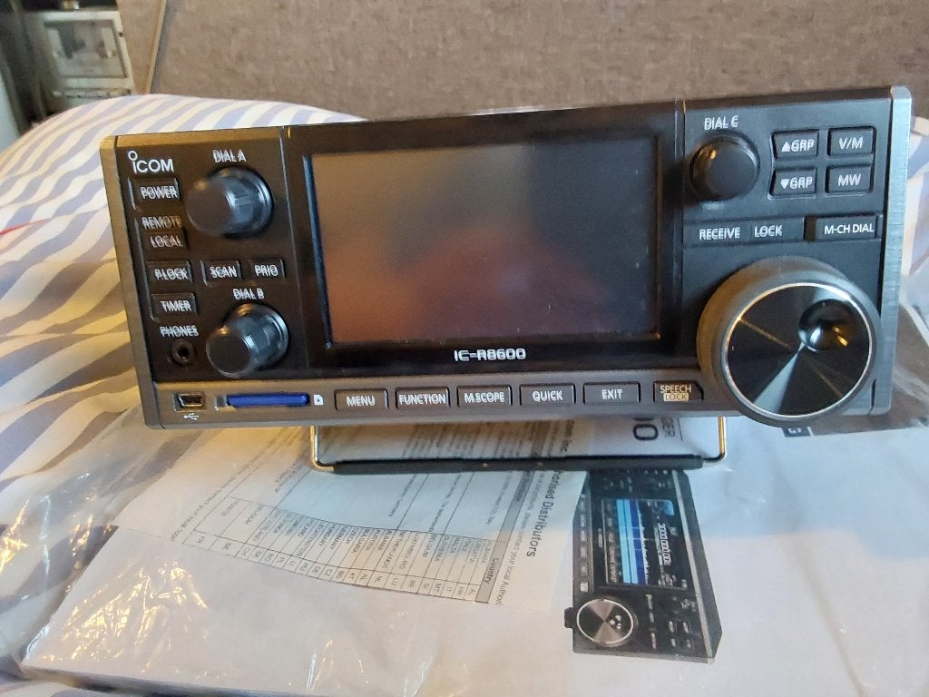 Ontvanger icom icr 8600, Ophalen, Zo goed als nieuw, Ontvanger