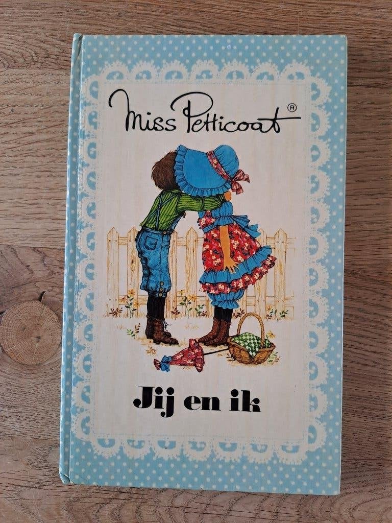 MISS PETTICOAT. JIJ EN IK., Gelezen, Fictie algemeen, Jongen of Meisje, Ophalen of Verzenden