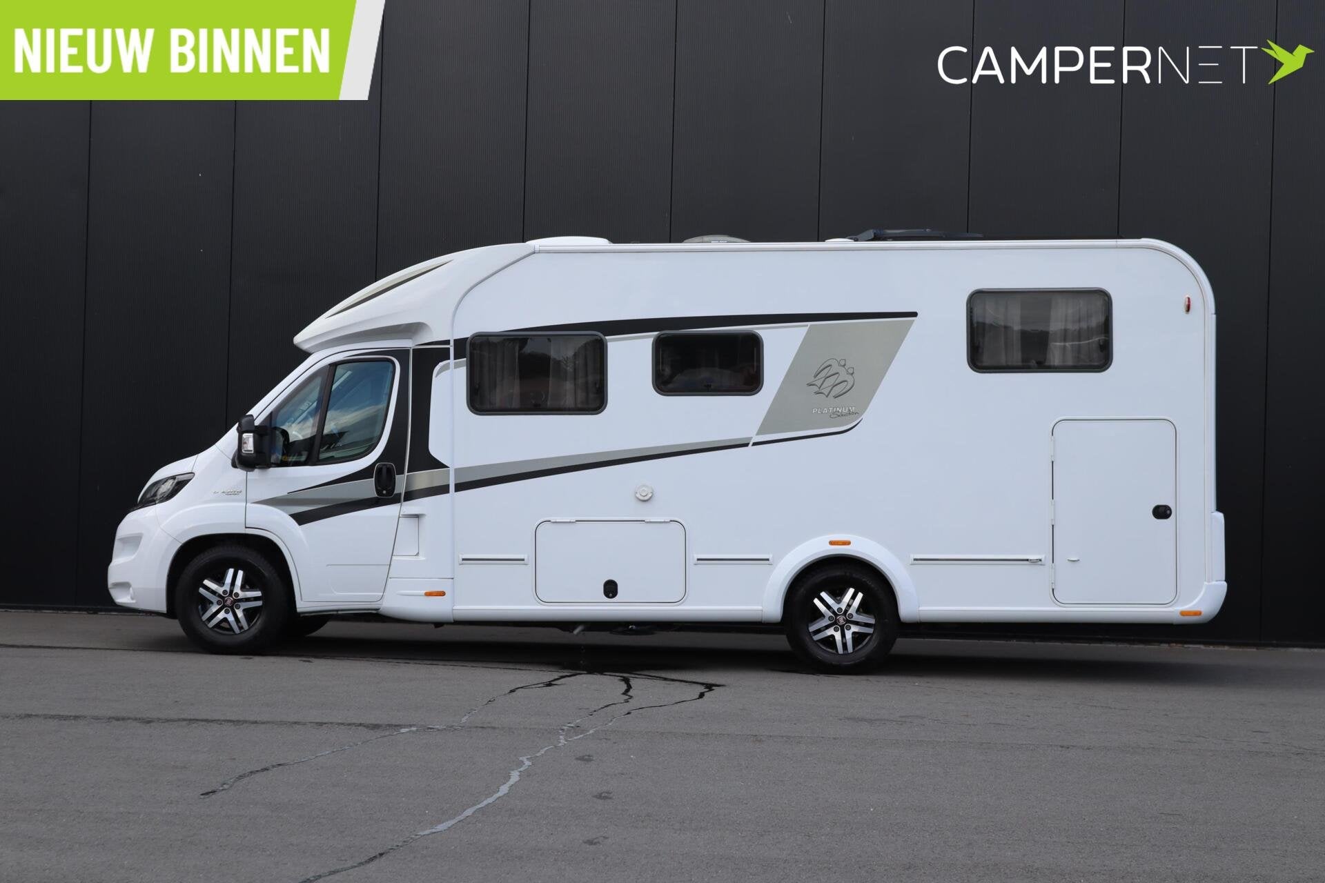 Knaus Sun Ti 700 MEG 140pk Automaat | Omvormer | Lengtebedde, Caravans en Kamperen, Automaat, ABS, Tot en met 2, 7 tot 8 meter