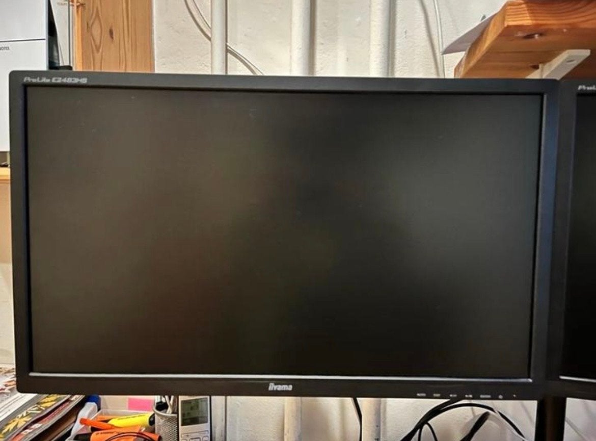 iiyama ProLite E2483HS 24 inch monitors, Computers en Software, Gebruikt, Full HD, Ophalen of Verzenden, In hoogte verstelbaar