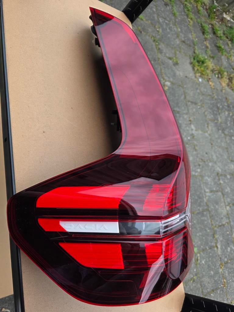 Dacia Jogger linker achterlicht (vanaf 2021/2022), Ophalen of Verzenden, Nieuw, Dacia