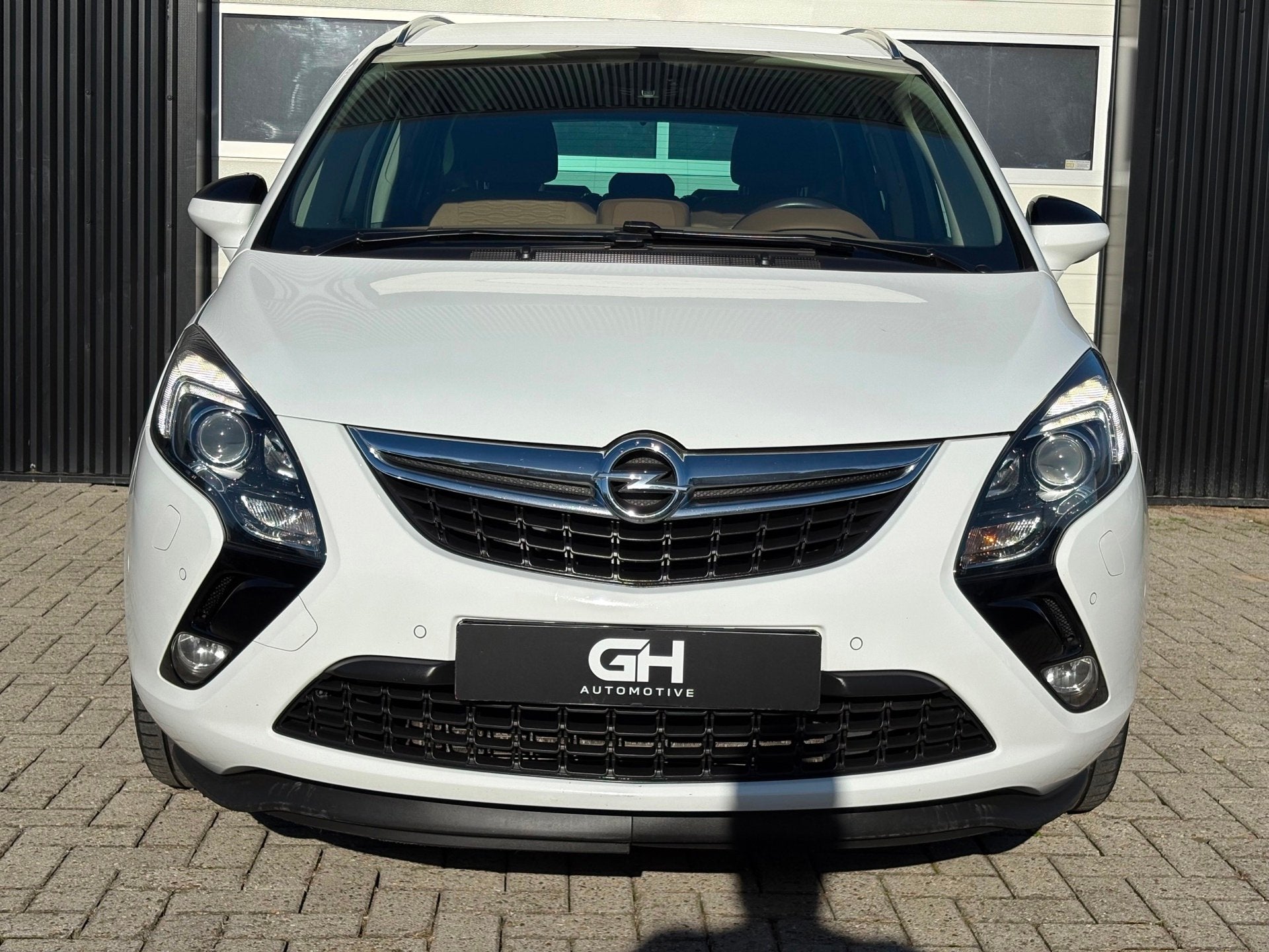 Opel Zafira Tourer 1.4 Design Edition 7p., Auto's, Dealer onderhouden, Gebruikt, 7 stoelen, Wit