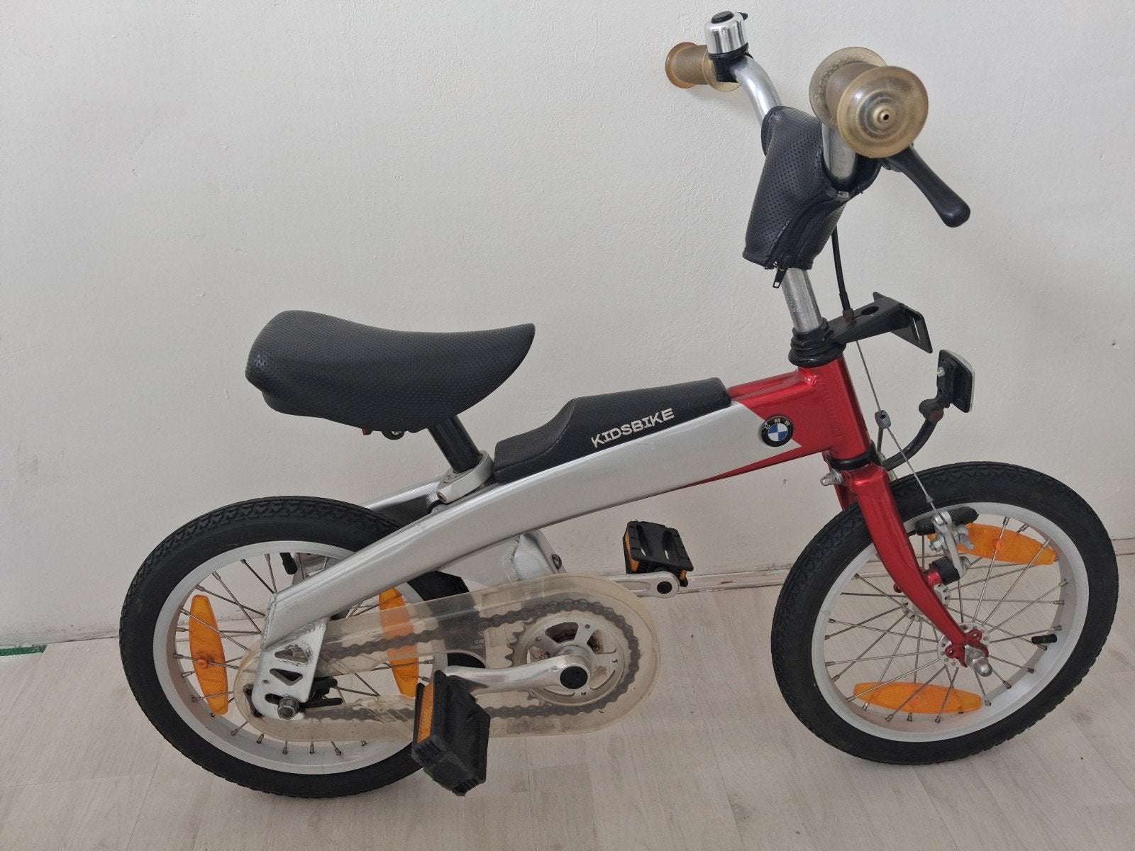 Kinder fiets bmw bijna nieuw, Fietsen en Brommers, Ophalen of Verzenden, Zo goed als nieuw, Minder dan 16 inch