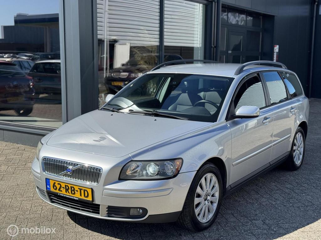 Volvo V50 2.4 Momentum ~ Airco ~ Elektra pakket ~ BTW ~, Gebruikt, 700 kg, Origineel Nederlands, Zilver of Grijs